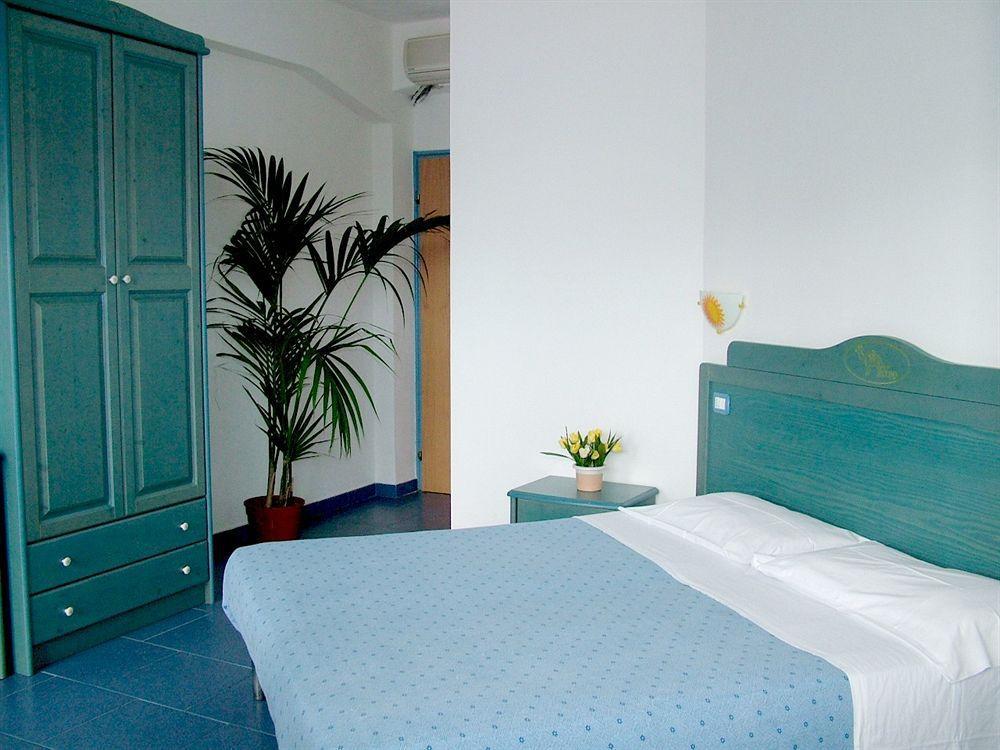 Oasi Azzurra Apart otel Messina Dış mekan fotoğraf