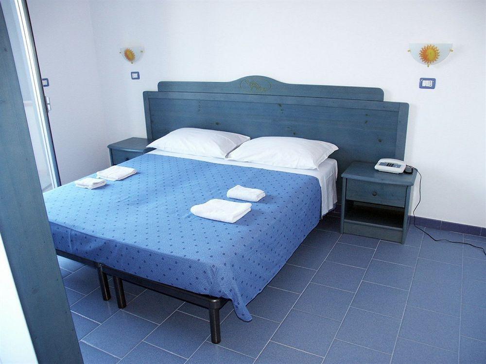 Oasi Azzurra Apart otel Messina Dış mekan fotoğraf