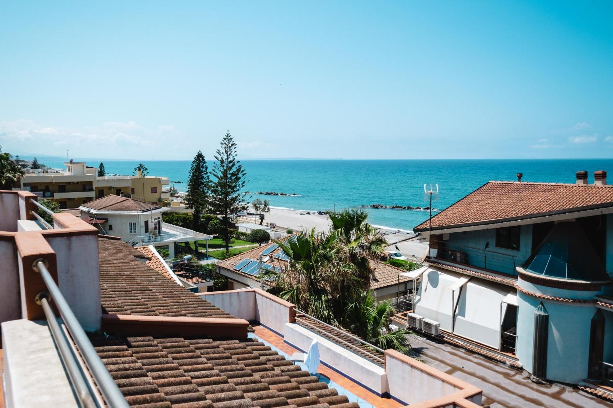 Oasi Azzurra Apart otel Messina Dış mekan fotoğraf
