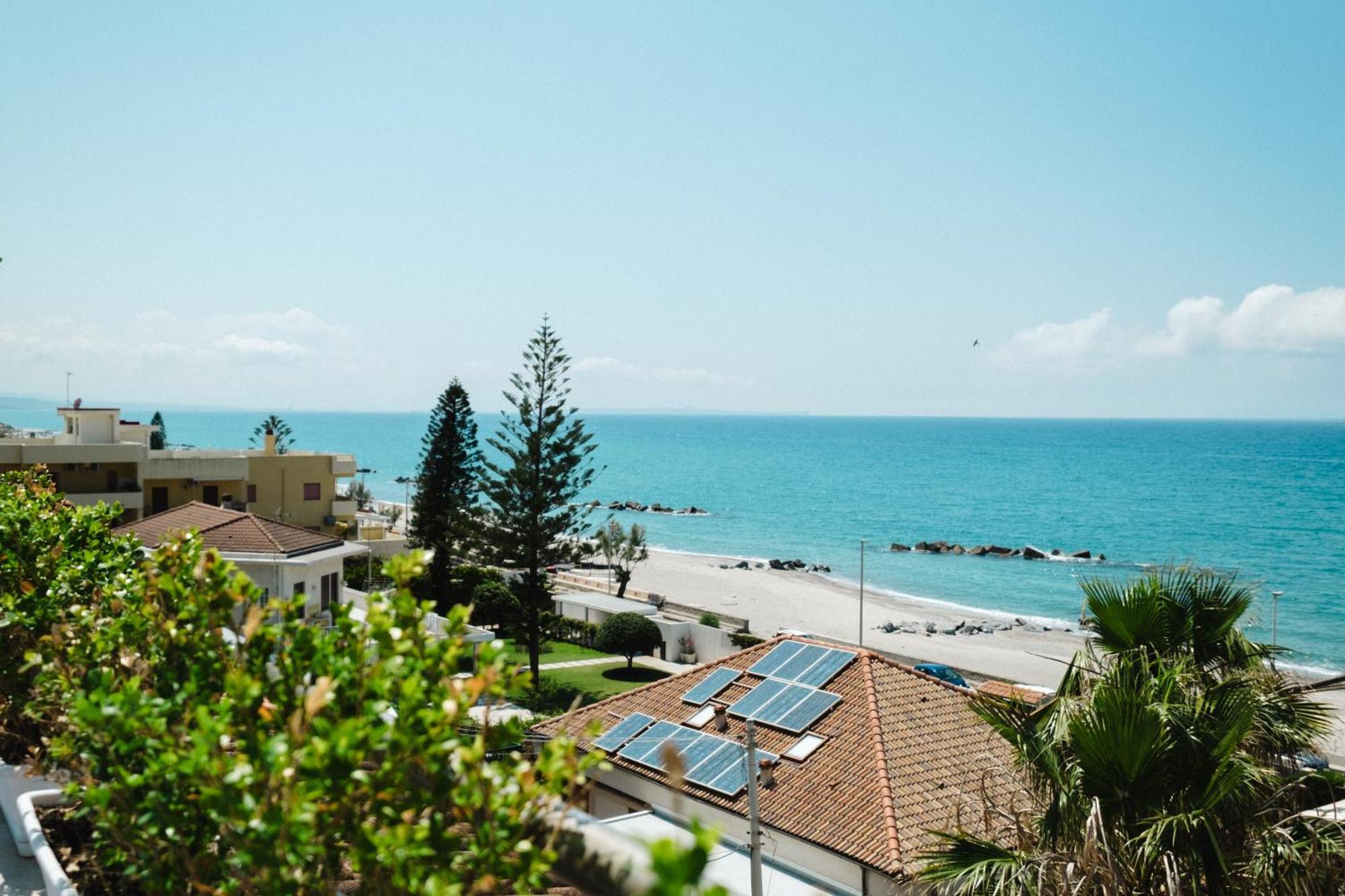 Oasi Azzurra Apart otel Messina Dış mekan fotoğraf